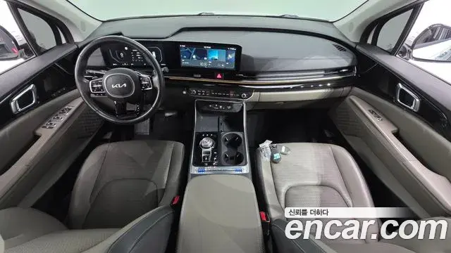 Kia Carnival 2023 — ფოტო 10/32