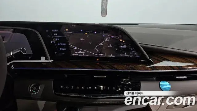 Cadillac Escalade 2023 — ფოტო 5/39