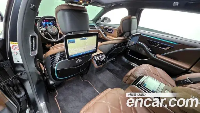 Mercedes-Benz S-Class 2022 — ფოტო 18/20