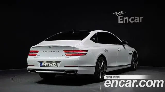 Genesis G80 2023 — Photo 25/34