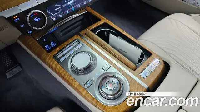 Genesis G80 2023 — Photo 11/34