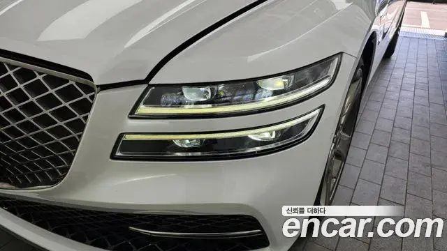 Genesis G80 2023 — Photo 18/34