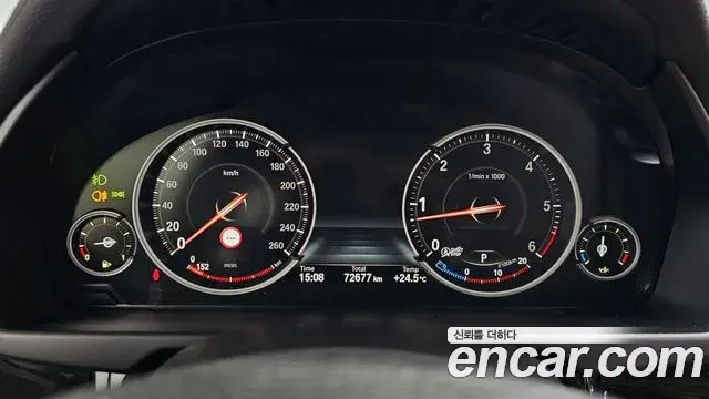 BMW X6 2018 — Şəkil 18/32