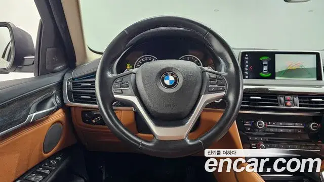 BMW X6 2018 — Şəkil 15/32
