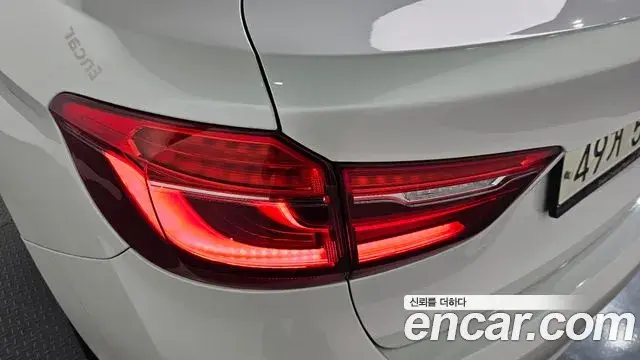 BMW X6 2018 — Şəkil 23/32