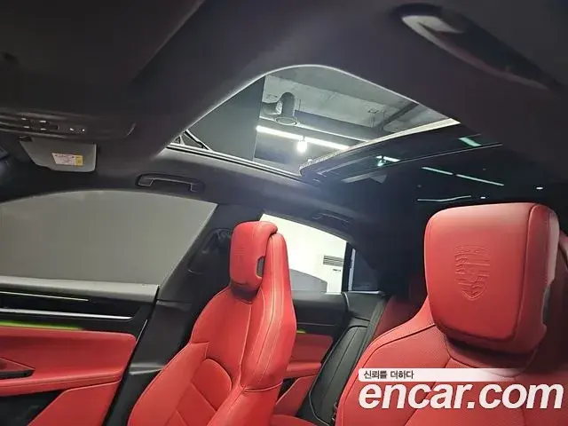 Porsche Macan EV 2025 — ფოტო 18/20