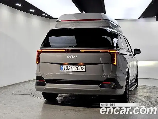 Kia Carnival 2024 — Şəkil 3/20