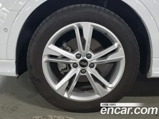 Audi Q3 2022 — Photo 10/20