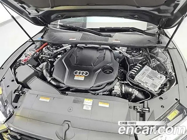 Audi A7 2025 — Photo 12/20