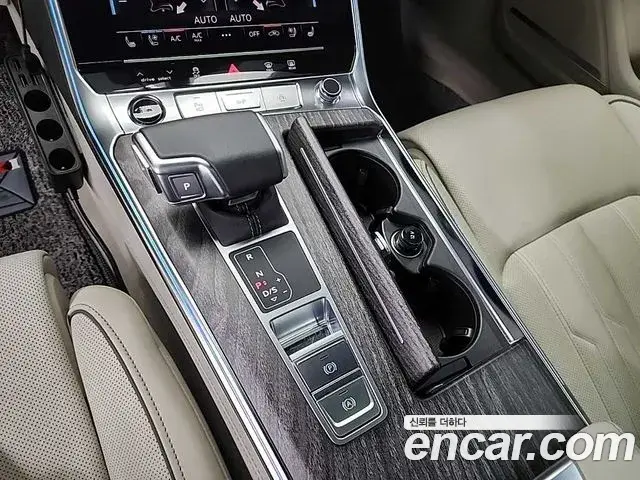 Audi A7 2025 — Photo 10/20
