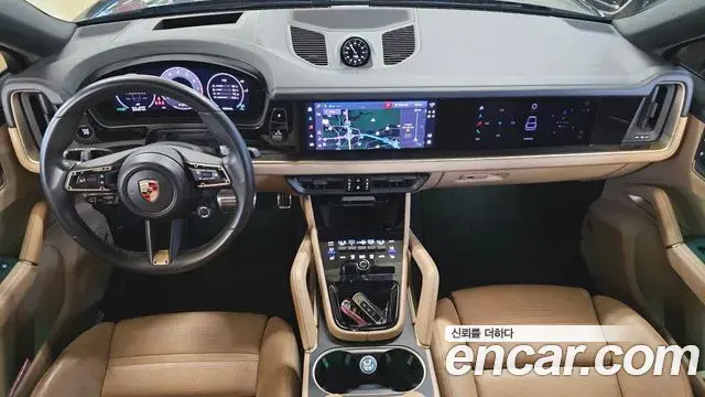 Porsche Cayenne 2023 — Photo 4/20