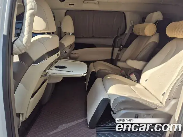 Kia Carnival 2024 — Şəkil 10/20