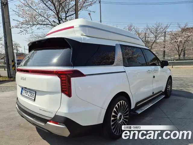 Kia Carnival 2024 — Şəkil 19/20