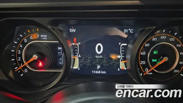 Jeep Wrangler 2025 — Photo 17/20