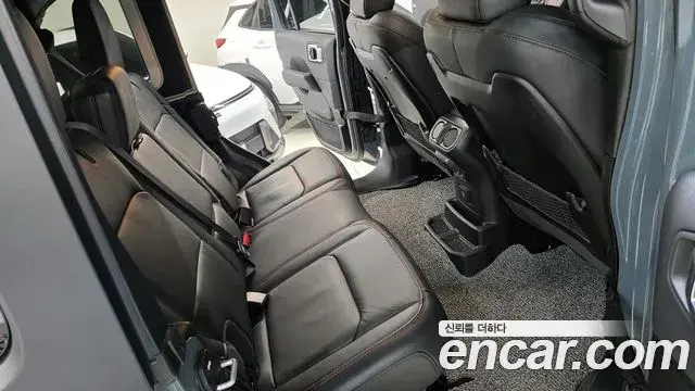 Jeep Wrangler 2025 — Photo 3/20