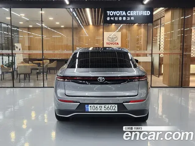 Toyota Crown Crossover 2024 — ფოტო 3/19