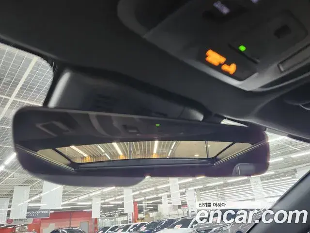 Toyota Crown Crossover 2024 — ფოტო 2/19