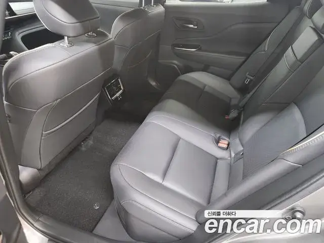 Toyota Crown Crossover 2024 — ფოტო 4/19