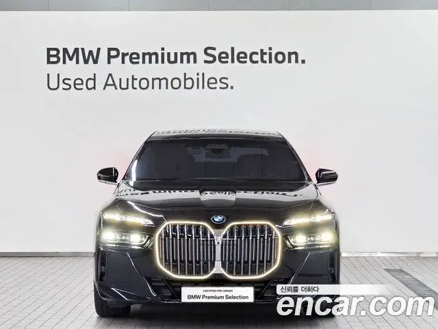 BMW 7 Series 2024 — Photo 18/20