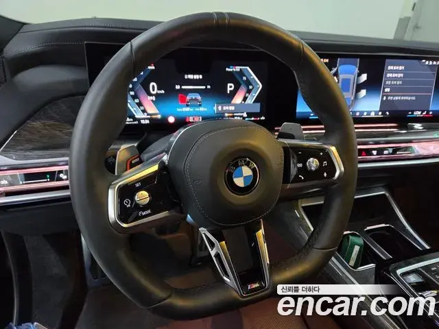 BMW 7 Series 2024 — Photo 12/20
