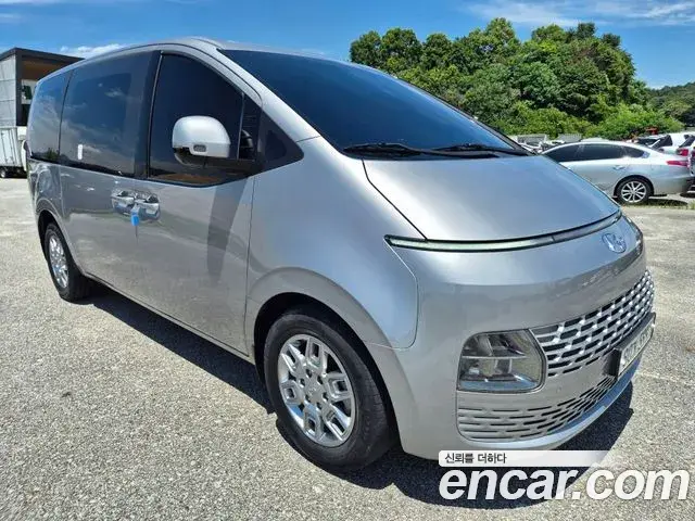 Hyundai Staria 2021 — Фото 4/20