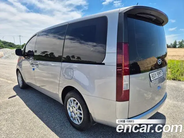 Hyundai Staria 2021 — Фото 5/20