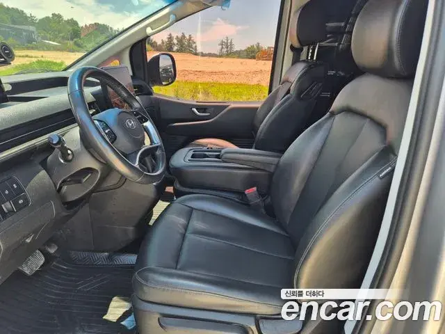 Hyundai Staria 2021 — Фото 19/20