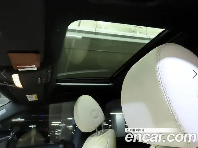 Mercedes-Benz E-Class 2021 — Photo 7/20