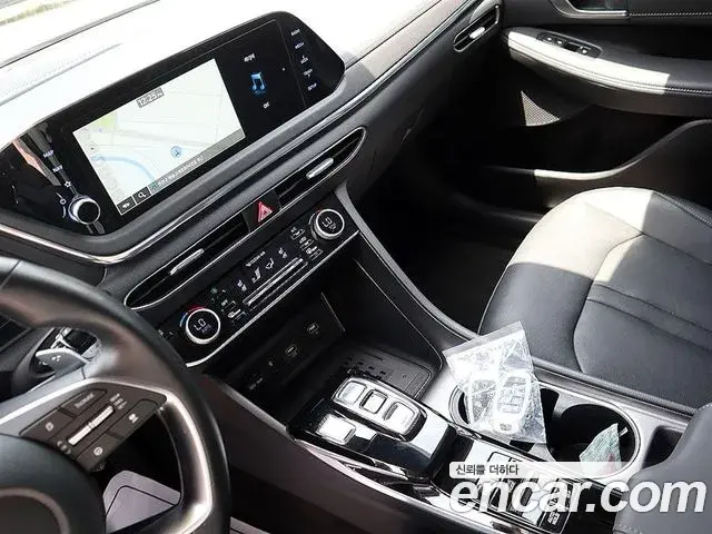 Hyundai Sonata Hybrid 2022 — Şəkil 11/20