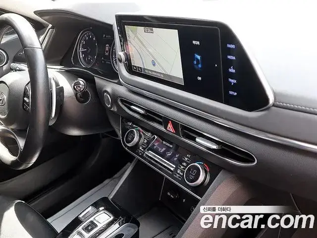 Hyundai Sonata Hybrid 2022 — Şəkil 9/20