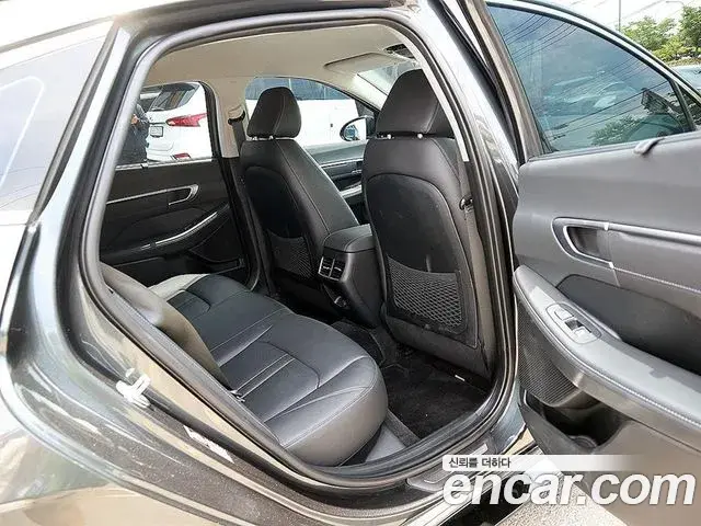 Hyundai Sonata Hybrid 2022 — Şəkil 17/20