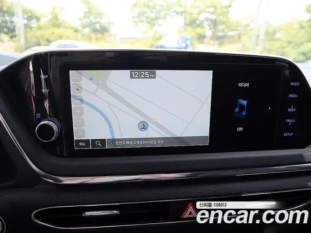 Hyundai Sonata Hybrid 2022 — Şəkil 13/20