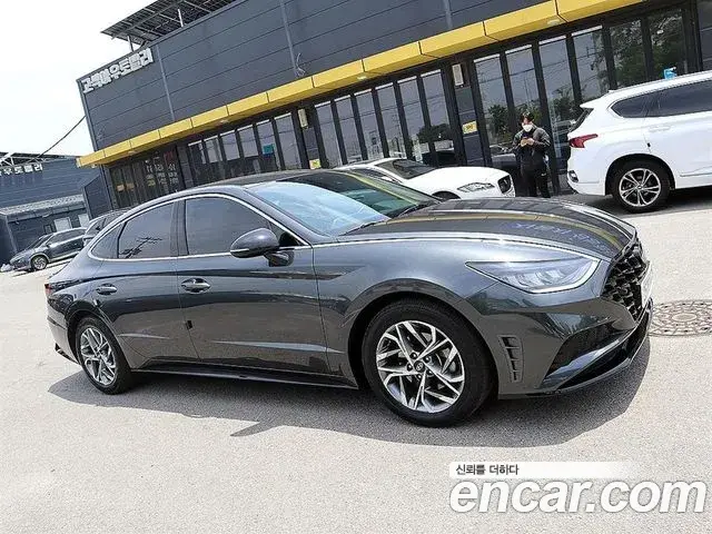Hyundai Sonata Hybrid 2022 — Şəkil 12/20