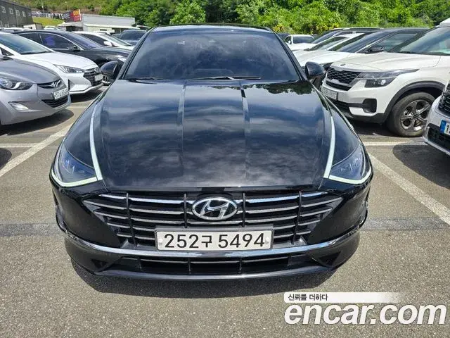 Hyundai Sonata 2019 — Фото 1/20