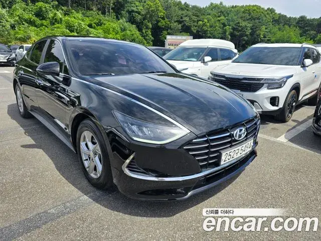 Hyundai Sonata 2019 — Фото 2/20