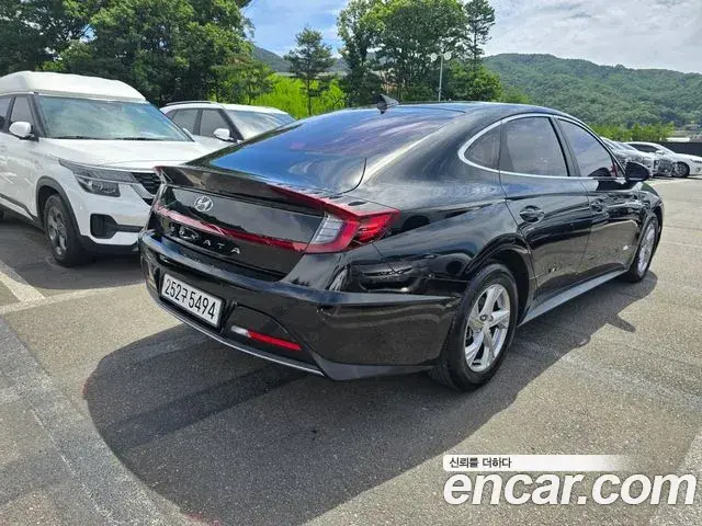 Hyundai Sonata 2019 — Фото 6/20