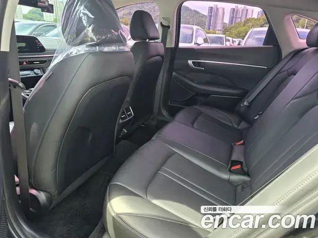 Hyundai Sonata 2019 — Фото 19/20