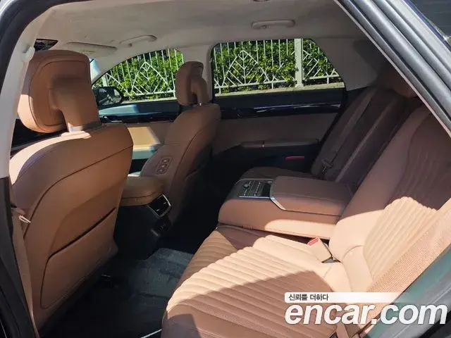Hyundai Grandeur Hybrid 2024 — ფოტო 18/20