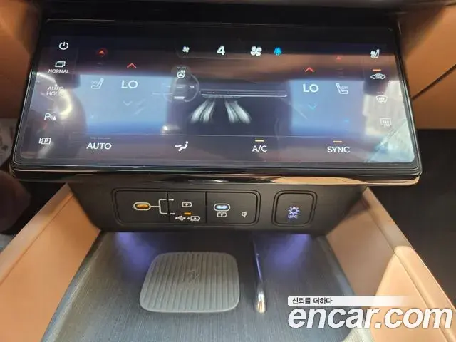 Hyundai Grandeur Hybrid 2024 — ფოტო 17/20