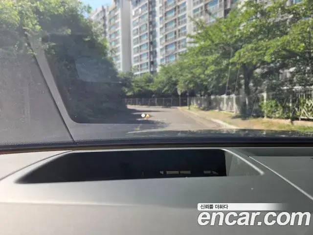 Hyundai Grandeur Hybrid 2024 — ფოტო 8/20