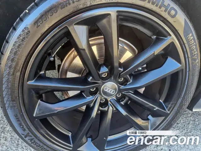 Audi A5 2021 — ფოტო 16/20