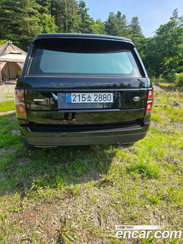 Land Rover Range Rover 2019 — ფოტო 10/12