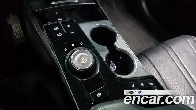 Kia K8 2022 — Şəkil 12/20