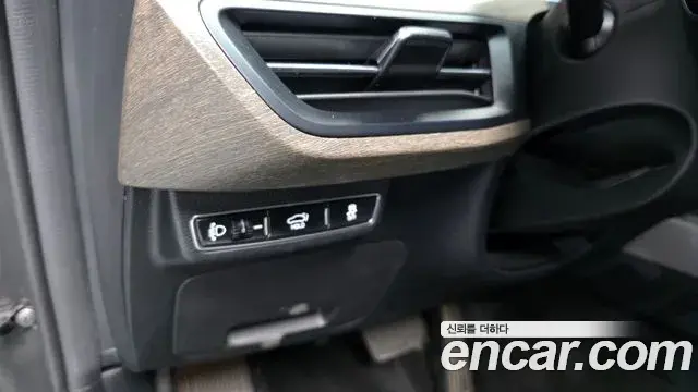 Kia K8 2022 — Şəkil 18/20
