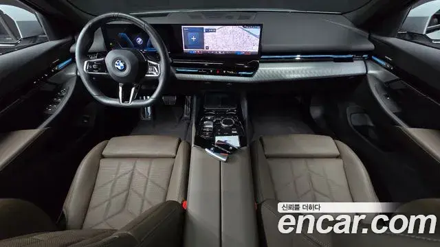 BMW 5 Series 2024 — Photo 6/31