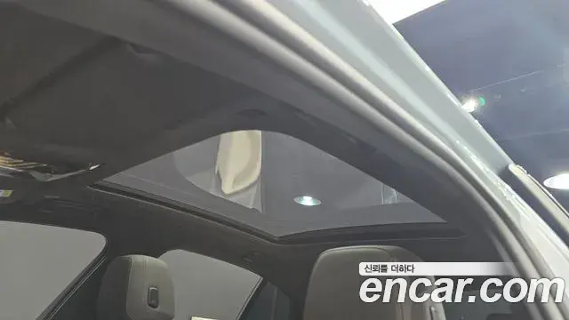 BMW 5 Series 2024 — Photo 22/31