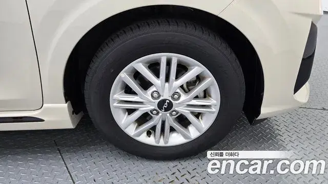 Kia Morning Urban 2022 — Photo 16/32