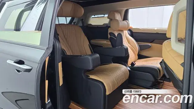 Kia Carnival 2021 — Фото 12/20