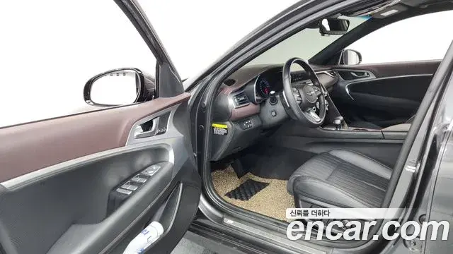 Genesis G70 2020 — ფოტო 22/36