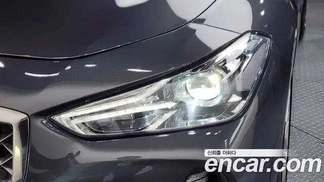 Genesis G70 2020 — ფოტო 10/36